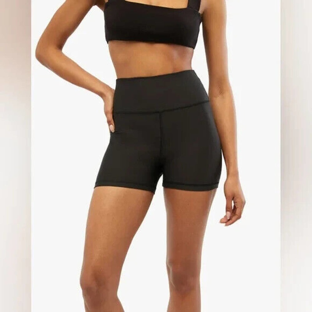 Weworewhat Hot Shorts Size Small Black Retail $58